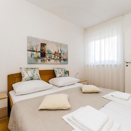 Summer Breeze Pool Apartments Новаля Номер фото