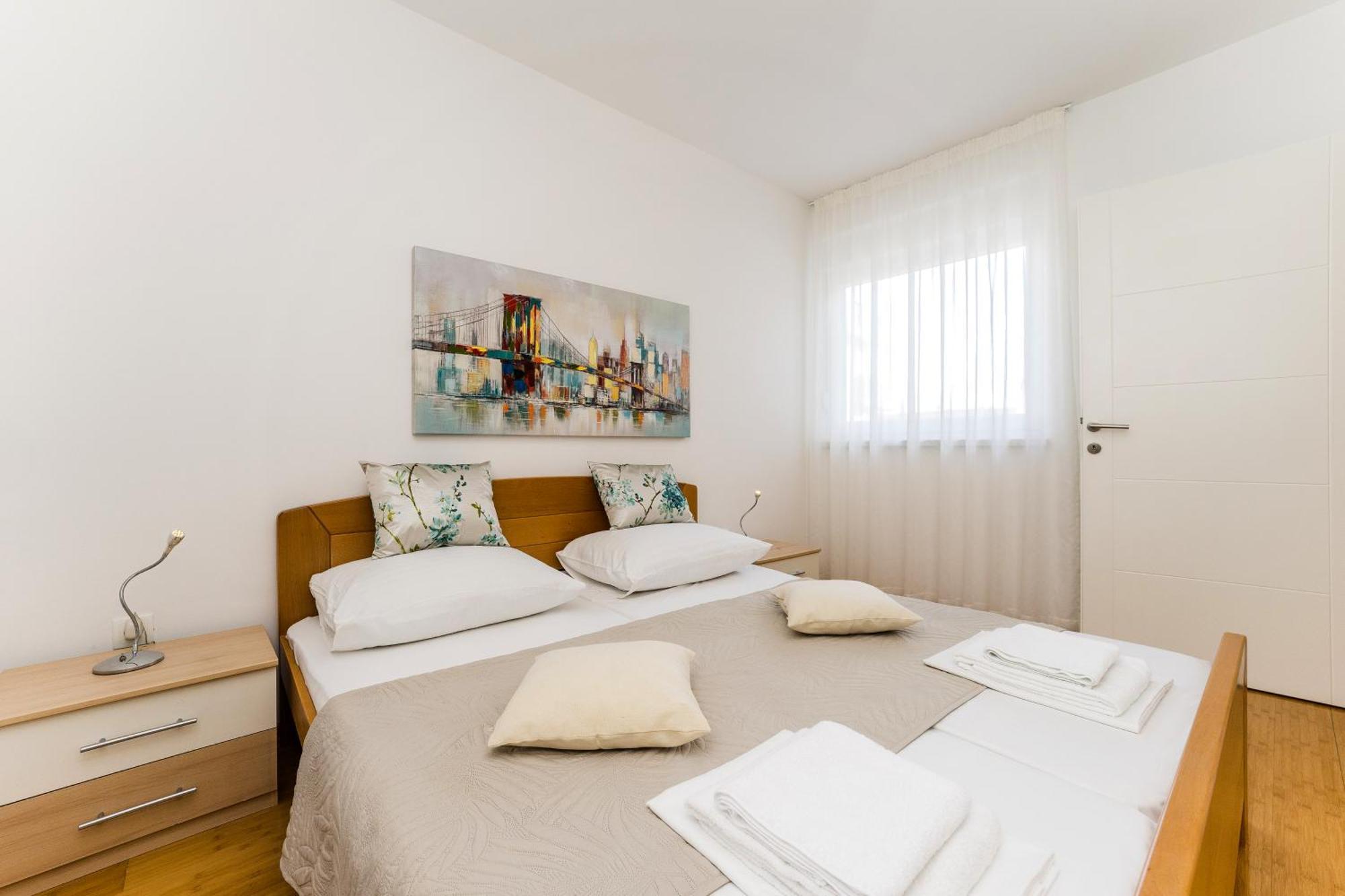 Summer Breeze Pool Apartments Новаля Номер фото